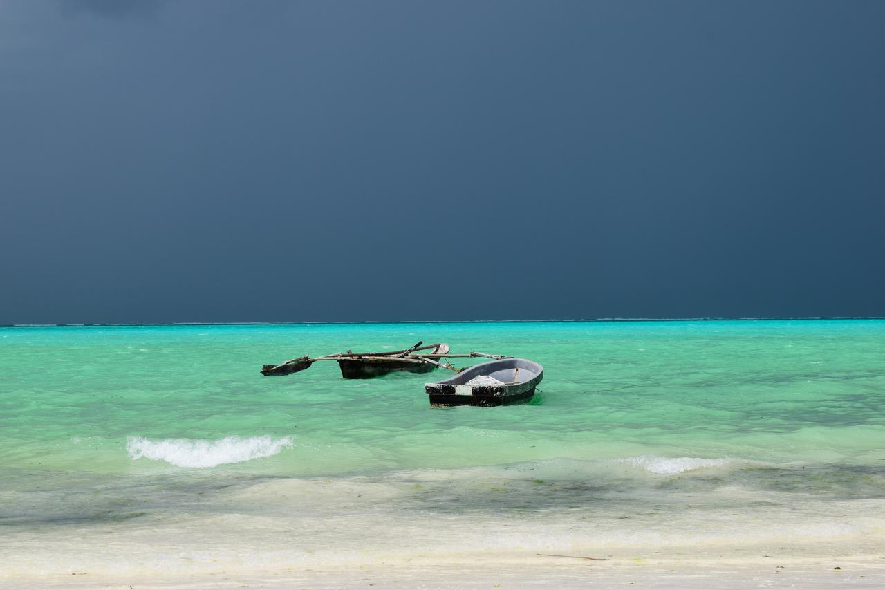Bwejuu Beach Palm Villa Buitenkant foto