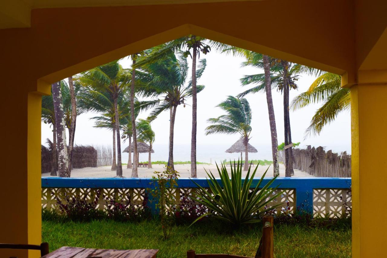Bwejuu Beach Palm Villa Buitenkant foto